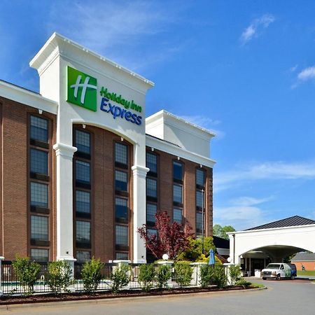 Holiday Inn Express Winston-Salem Medical Ctr Area Esterno foto